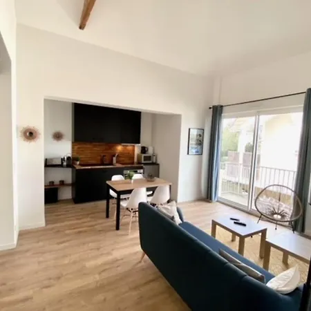 54m Scandinavian Style At 800m From The Beach Apartment *